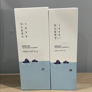 1025 Dokdo Cleanser and Cleansing Oil Set - White and Blue